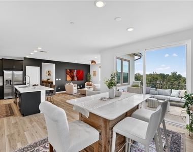 415 Besalu Terrace - Photo Thumbnail 12