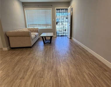 1739 E Appleton St - Photo Thumbnail 7
