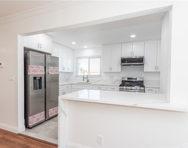 8002 San Luis - Photo Thumbnail 7