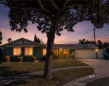 8002 San Luis - Photo Thumbnail 1