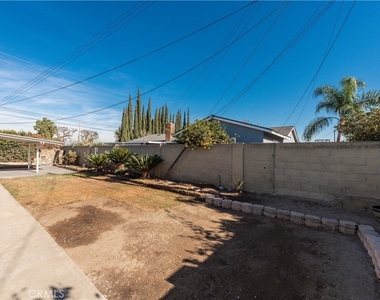 8002 San Luis - Photo Thumbnail 21