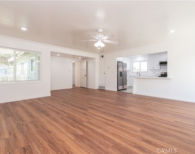 8002 San Luis - Photo Thumbnail 4