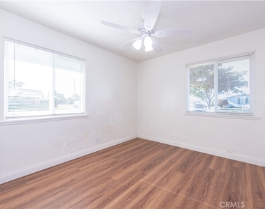 8002 San Luis - Photo Thumbnail 16