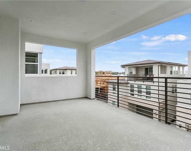181 Pin Lane - Photo Thumbnail 20