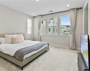 181 Pin Lane - Photo Thumbnail 9