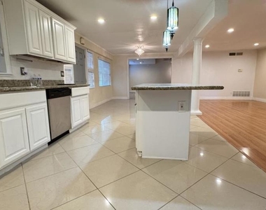 7610 Miller Avenue - Photo Thumbnail 8