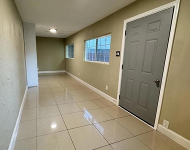 7610 Miller Avenue - Photo Thumbnail 27