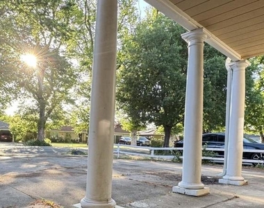 7610 Miller Avenue - Photo Thumbnail 29