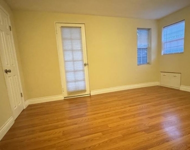 7610 Miller Avenue - Photo Thumbnail 17