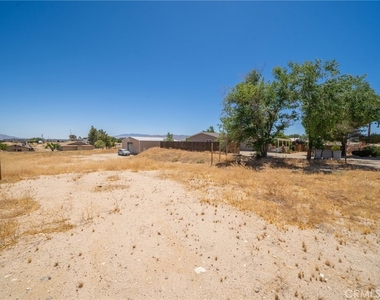 11945 Bornite Avenue - Photo Thumbnail 28