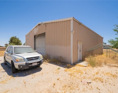11945 Bornite Avenue - Photo Thumbnail 34