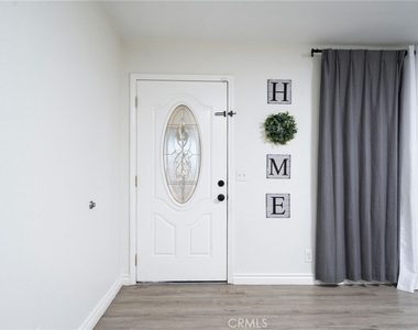 11945 Bornite Avenue - Photo Thumbnail 7