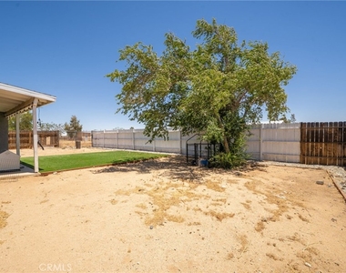 11945 Bornite Avenue - Photo Thumbnail 25