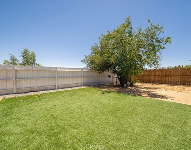 11945 Bornite Avenue - Photo Thumbnail 23