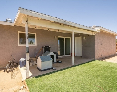 11945 Bornite Avenue - Photo Thumbnail 21