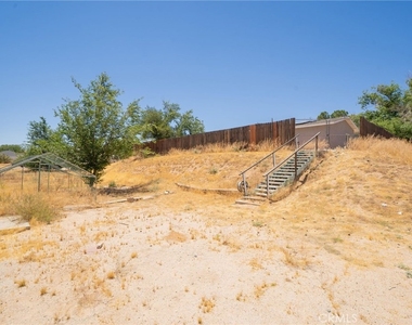 11945 Bornite Avenue - Photo Thumbnail 33