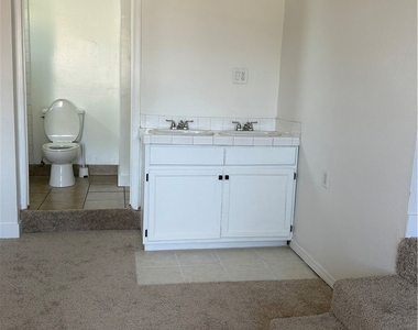 14707 S Denver - Photo Thumbnail 5