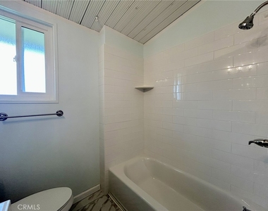 948 Barbra Lane - Photo Thumbnail 19