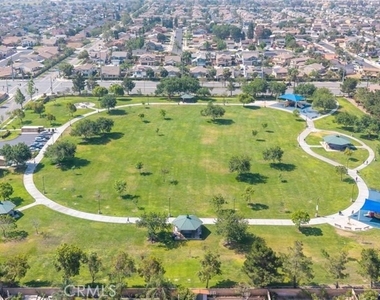 15736 Home Court - Photo Thumbnail 37