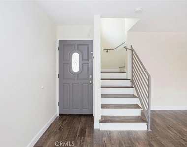 242 W Linden Ave. - Photo Thumbnail 1