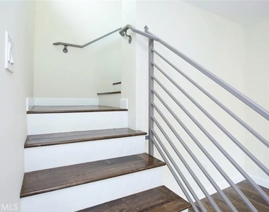 242 W Linden Ave. - Photo Thumbnail 11