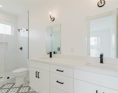 10853 Otsego Street - Photo Thumbnail 23