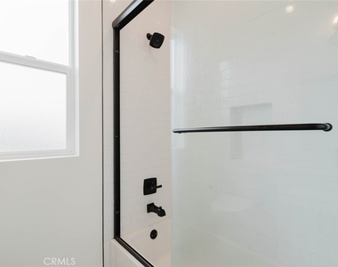 10853 Otsego Street - Photo Thumbnail 21