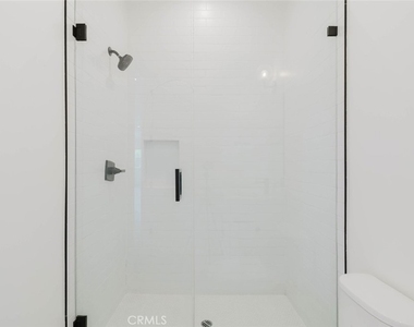 10853 Otsego Street - Photo Thumbnail 27