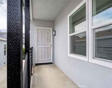 2519 Manhattan Avenue - Photo Thumbnail 1