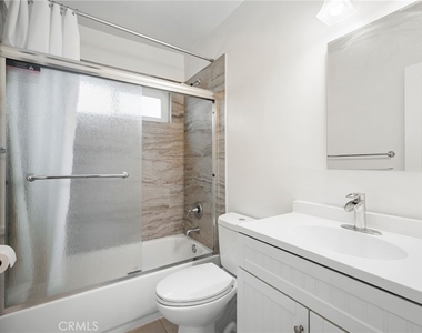 10204 Tujunga Canyon - Photo Thumbnail 13