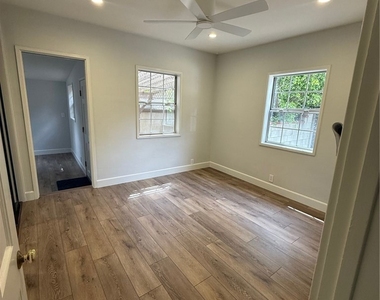 2828 Hermosa Ave - Photo Thumbnail 7