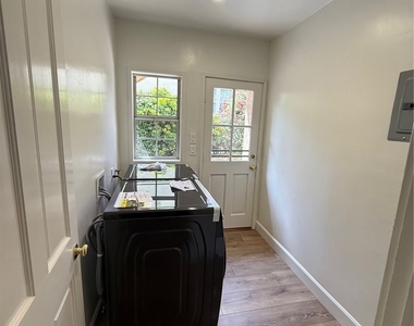 2828 Hermosa Ave - Photo Thumbnail 2