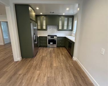 2828 Hermosa Ave - Photo Thumbnail 1