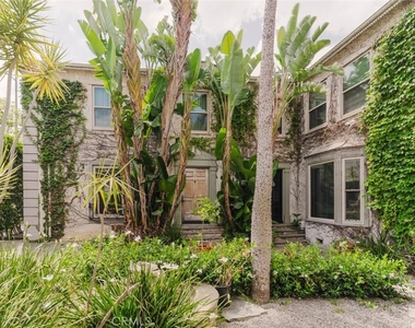 5962 San Vicente Boulevard - Photo Thumbnail 2