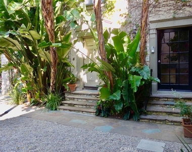 5962 San Vicente Boulevard - Photo Thumbnail 42