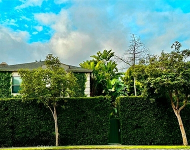 5962 San Vicente Boulevard - Photo Thumbnail 38