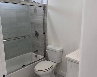 5874 Towne - Photo Thumbnail 5