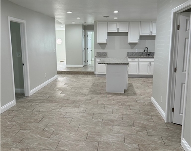 2939 N Lugo - Photo Thumbnail 14