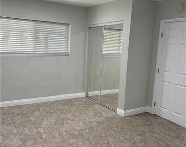 2939 N Lugo - Photo Thumbnail 10
