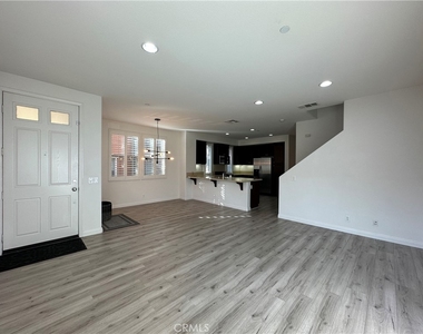611 Mckenna Street - Photo Thumbnail 2