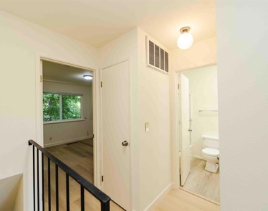 4811 Appian - Photo Thumbnail 22