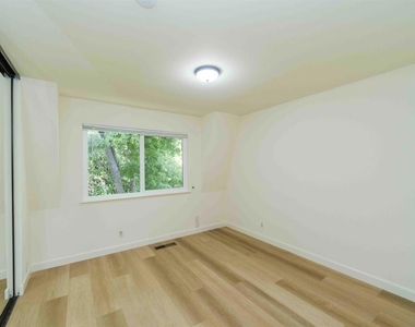 4811 Appian - Photo Thumbnail 23