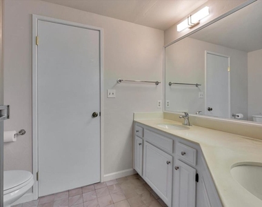 1956 Fair Ridge Ct - Photo Thumbnail 47