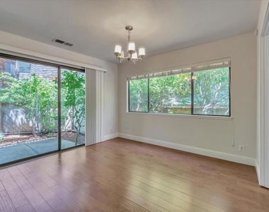 1956 Fair Ridge Ct - Photo Thumbnail 10