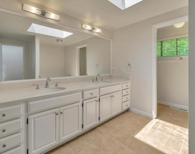 1956 Fair Ridge Ct - Photo Thumbnail 43