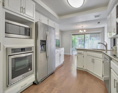1956 Fair Ridge Ct - Photo Thumbnail 17