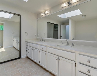 1956 Fair Ridge Ct - Photo Thumbnail 42