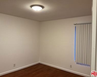 3428 Del Amo Boulevard - Photo Thumbnail 11