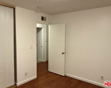 3428 Del Amo Boulevard - Photo Thumbnail 7