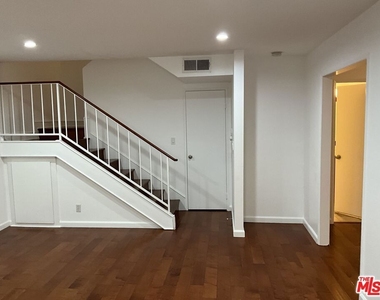3428 Del Amo Boulevard - Photo Thumbnail 2